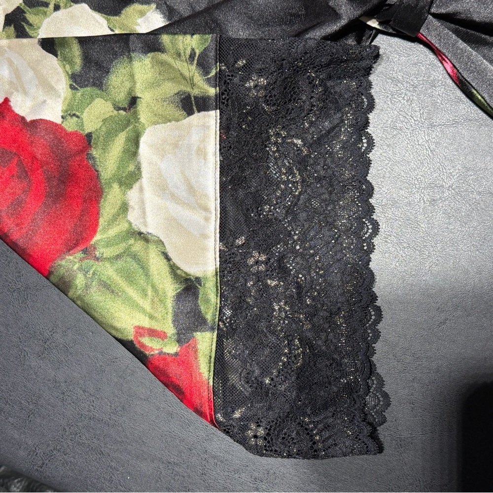Women’s Size XS Lilac and London Red and Black Robe with Lace Trims Calf Length - Picture 3 of 3